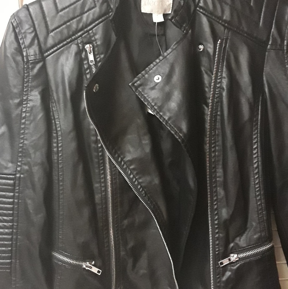 Decree Moto Faux Leather Zipper Jacket S NWT - Picture 8 of 8